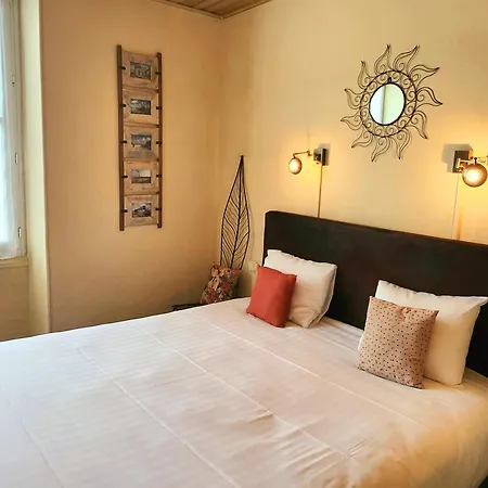 Hotel Logis Lafayette France Rochefort (Charente-Maritime)
