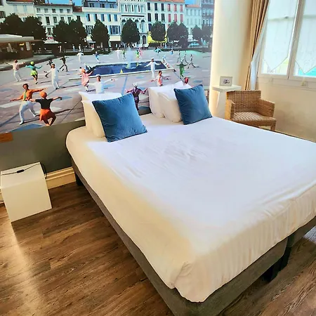 Hotel Logis Lafayette France