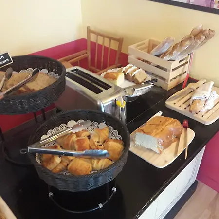 Logis Lafayette France Hotel Rochefort (Charente-Maritime)