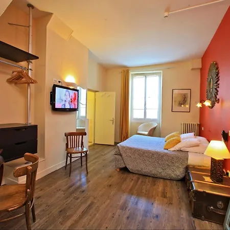 Logis Lafayette France Hotel