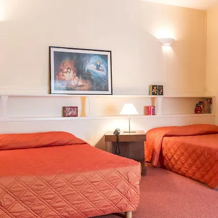 Logis Lafayette France Hotel Rochefort (Charente-Maritime)