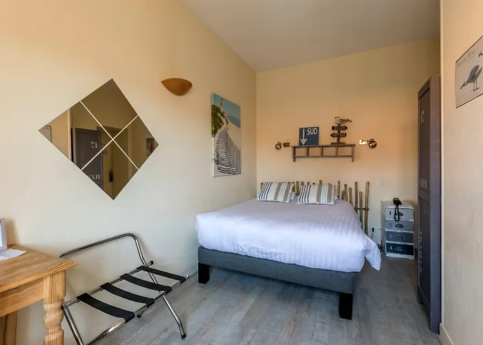 Logis Lafayette France Hotel