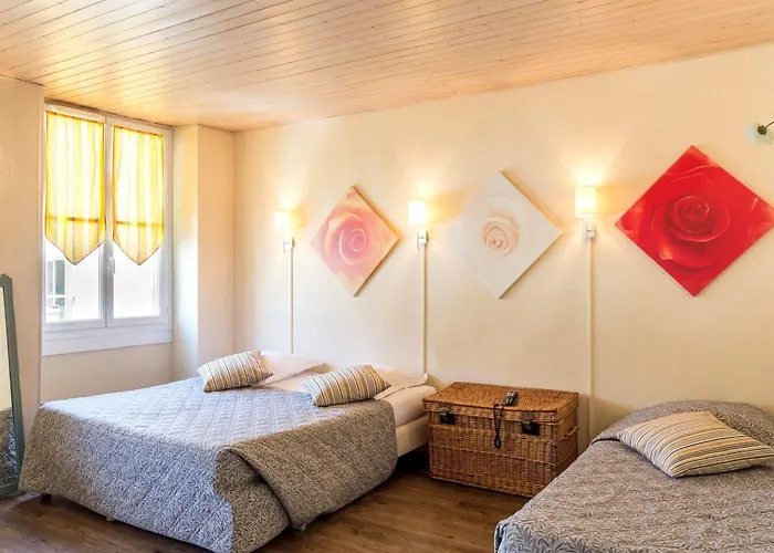 Logis Lafayette France Hotel Rochefort (Charente-Maritime)